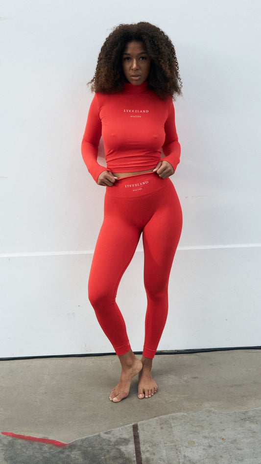 Shilo Scrunch w/Logo - Crush Red