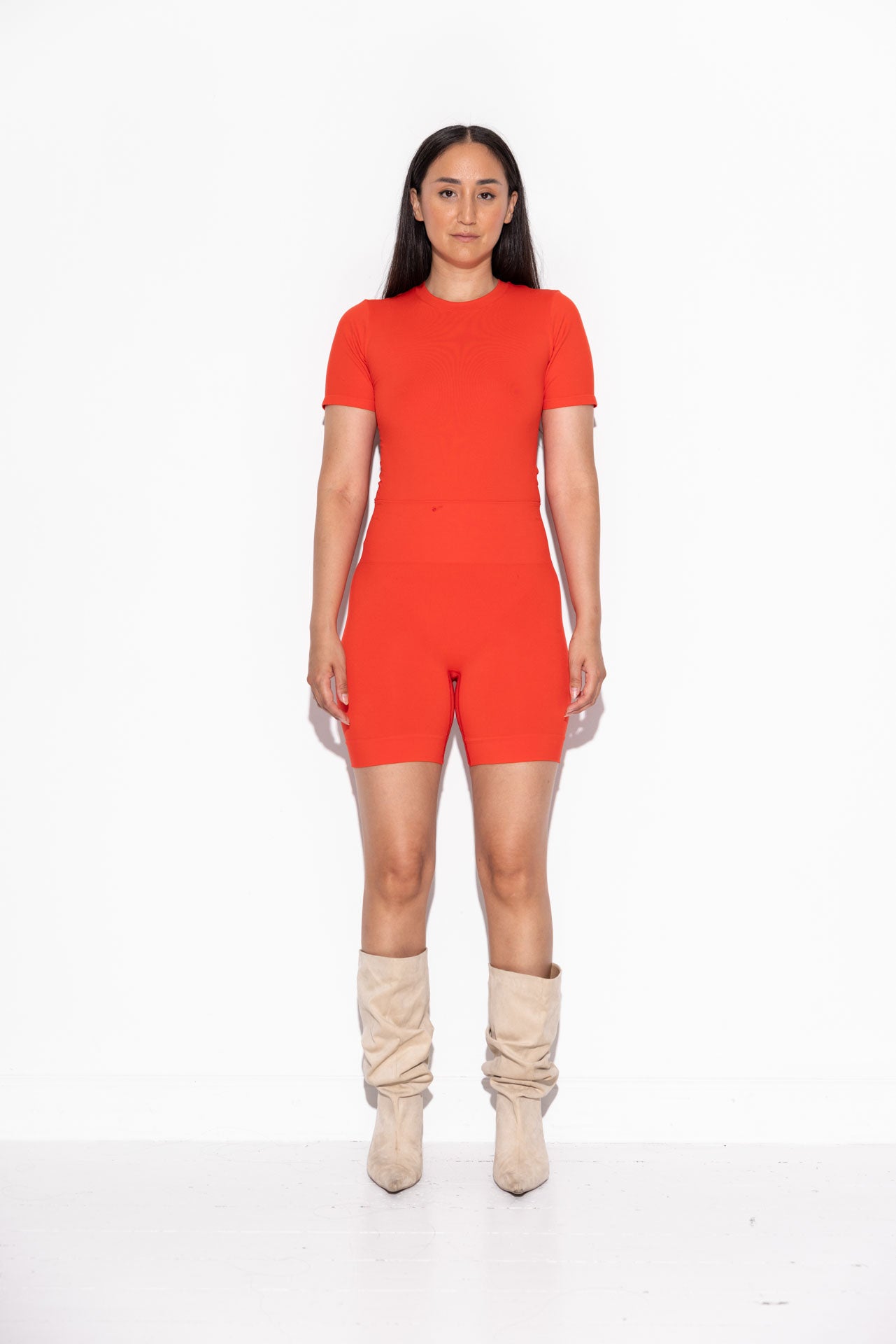 Honest Midwaist Shorts w/Logo Functional Comfort - Crush Red